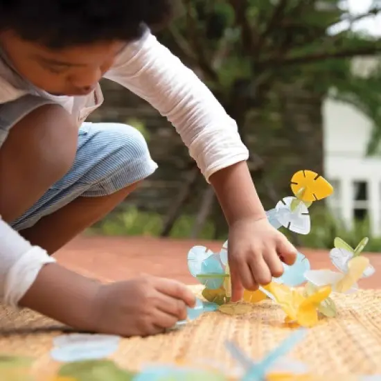 Guidecraft Interlox Leaves - 96 Pieces image {5}