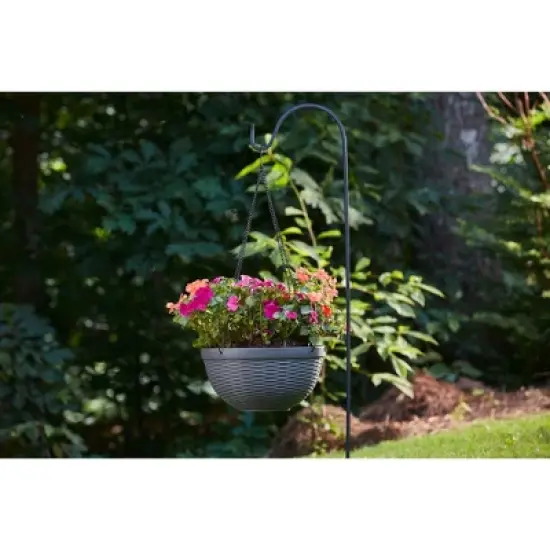 12" Wicker Hanging Basket in Dark Coffee - Southern Patio image {1}