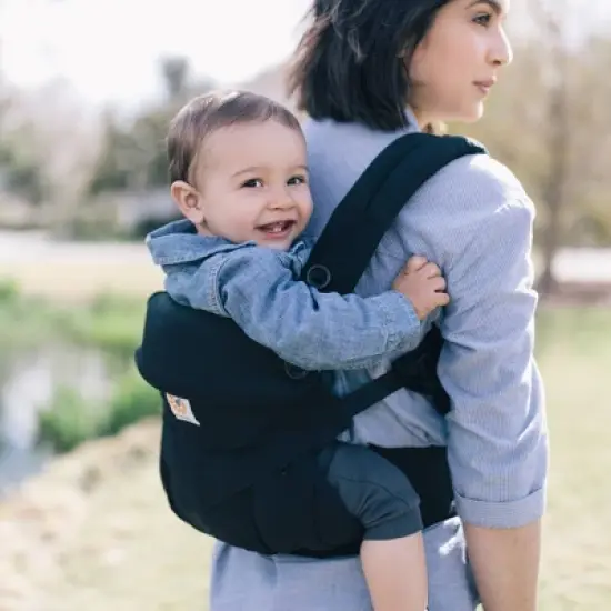 Ergobaby 360 Soft Structured Baby Carrier with Lumbar Support - For Babies - Pure Black - 12-45 lbs image {4}