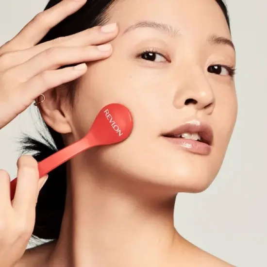 Revlon Microdermabrasion Wand - Red image {3}