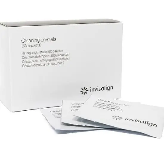 Invisalign&trade; Cleaning System image {3}