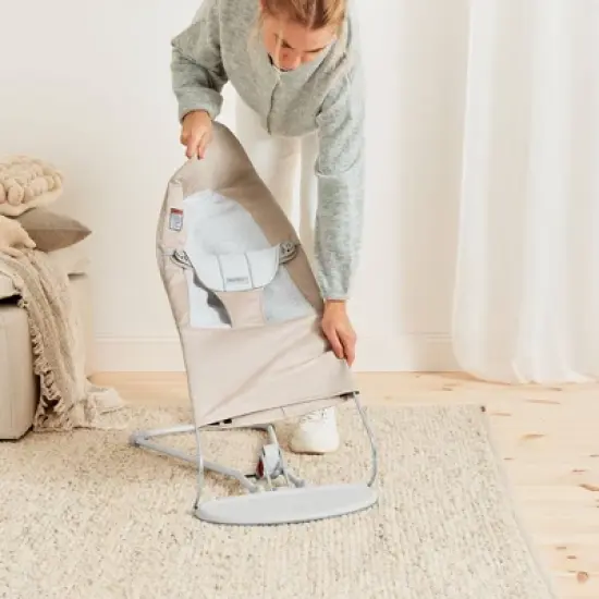 BabyBjorn Balance Soft Baby Bouncer - Cotton/Jersey Beige image {3}