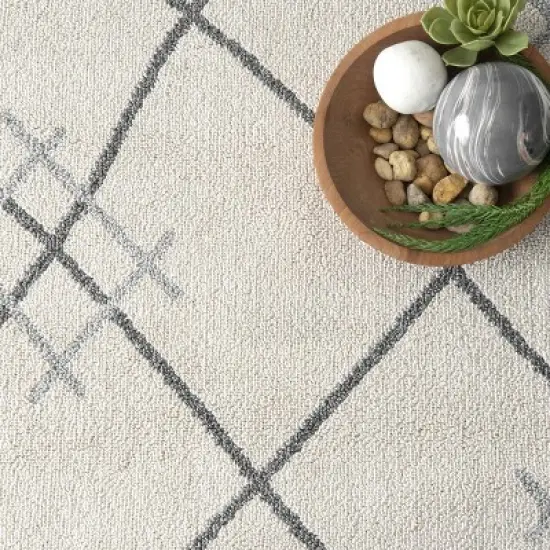 nuLOOM Alara Modern Trellis Tassel Area Rug image {4}