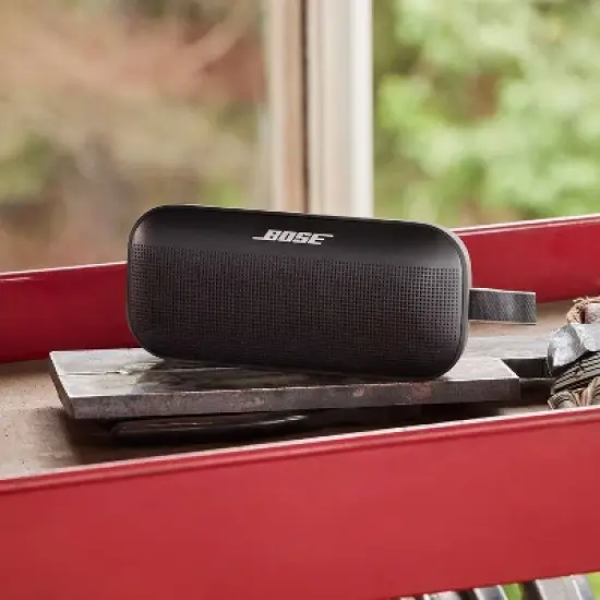Bose SoundLink Flex Portable Bluetooth Speaker image {6}