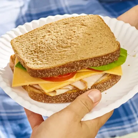 Tillamook Farmstyle Medium Cheddar Cheese Slices - 8oz/9 slices image {3}