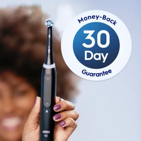 Oral-B iO Ultimate Clean Replacement Brush Heads image {17}