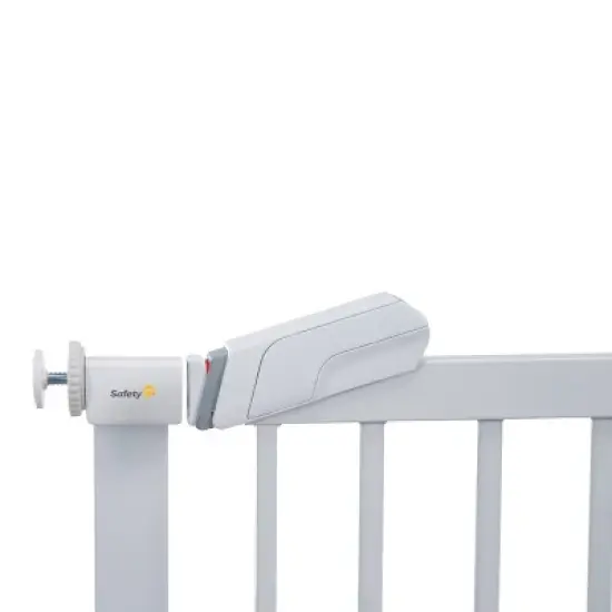 Safety 1st Flat Step Pressure-Mounted Baby Gate, fits between 28.75" and 31.25" image {2}
