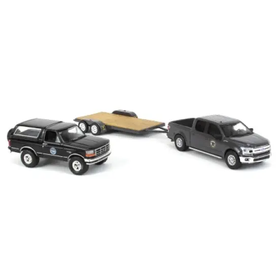 Greenlight Collectibles 1/64 2018 Ford F-150 Truck & 1992 Ford Bronco on Flatbed Trailer Montana Livestock Association Hitch & Tow 11 31150-C image {2}