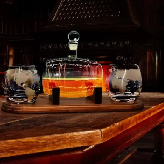 NutriChef Glass Glasses-750ml Barrel Whiskey Carafe Alcohol Set, Liquor Decanter w/Stopper & Base, Large, Brown image {7}