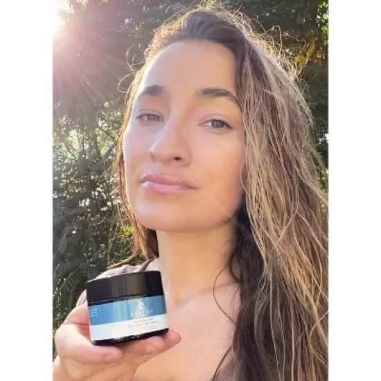 Beauty by Earth - Hyaluronic Acid Hydrating Night Cream 1.58 oz. image {8}