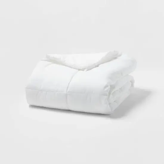 All Season Down Alternative Machine Washable Comforter - Room Essentials image {4}
