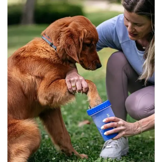 Dexas MudBuster Portable Pro Blue Dog Paw Cleaner for Dogs - Medium image {5}