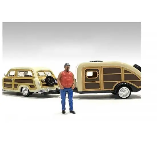 "Campers" Figure 1 for 1/18 Scale Models by American Diorama image {1}