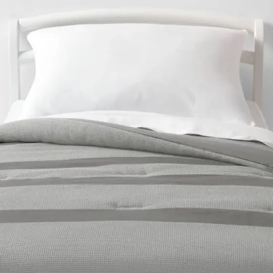 Toddler Waffle Striped Kids' Comforter - Pillowfort&trade; image {3}