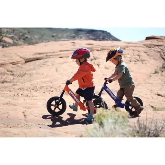 Strider Classic 12" Kids' Balance Bike image {3}