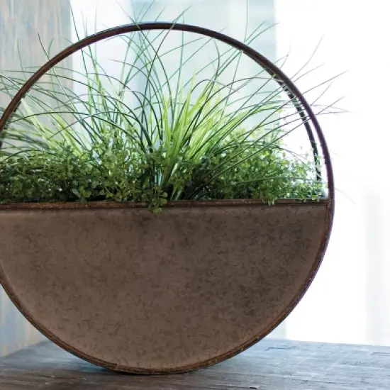 Round Metal Wall Planter - Foreside Home & Garden image {1}