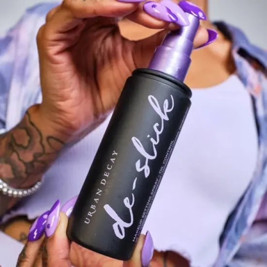 Urban Decay De-Slick Oil Control Makeup Setting Spray - Ulta Beauty image {2}