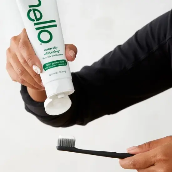 hello Naturally Whitening Fluoride, SLS-Free and Vegan Toothpaste - 4.7oz image {1}