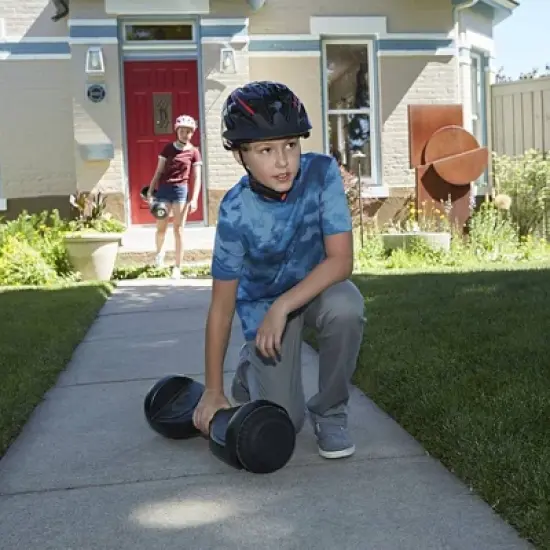 GoTrax Flash Kids' Hoverboard - Black image {5}