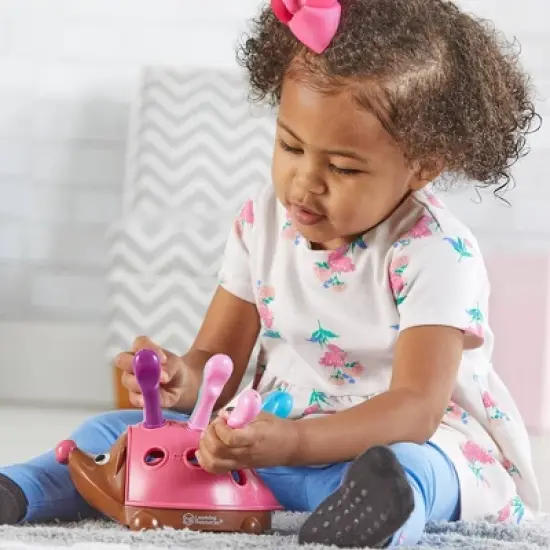 Learning Resources Spike The Fine Motor Hedgehog Pink image {2}