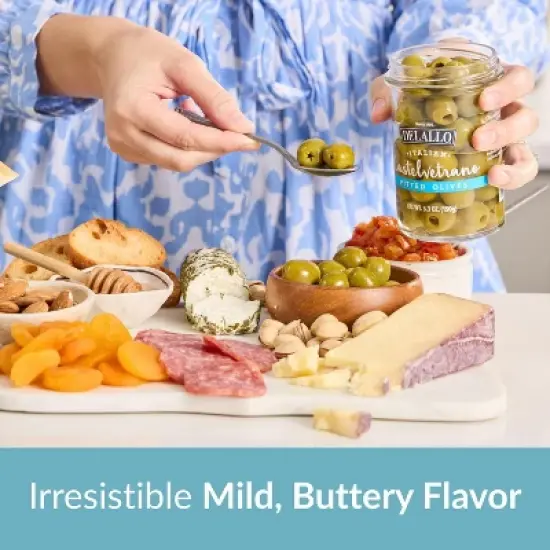 DeLallo Pitted Castelvetrano Green Olives, 5.3 oz Jar, (6 Pack) image {1}