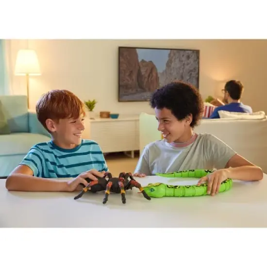 Robo Alive 15" Giant Tarantula Spider Robotic Toy by ZURU image {9}