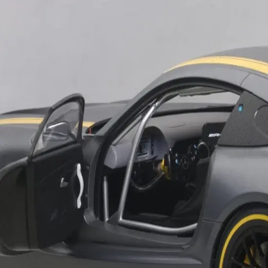 Mercedes AMG GT3 Presentation Car Grey #1 1/18 Model Car by Autoart image {1}