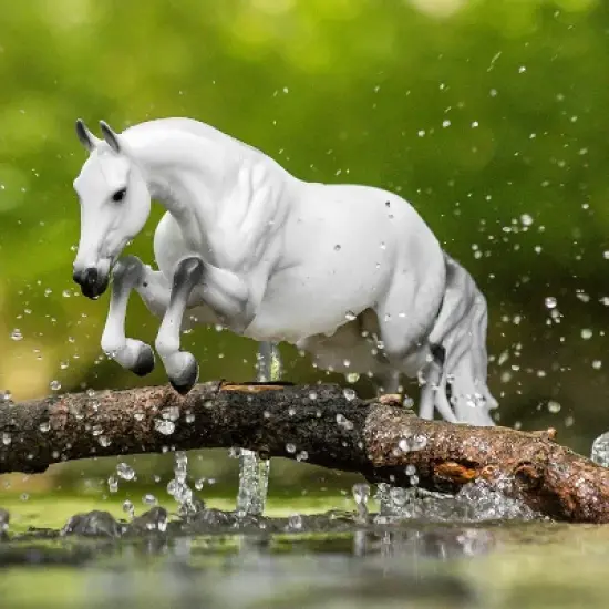 Breyer Animal Creations Breyer Traditional 1:9 Scale Model Horse | Get Rowdy image {2}