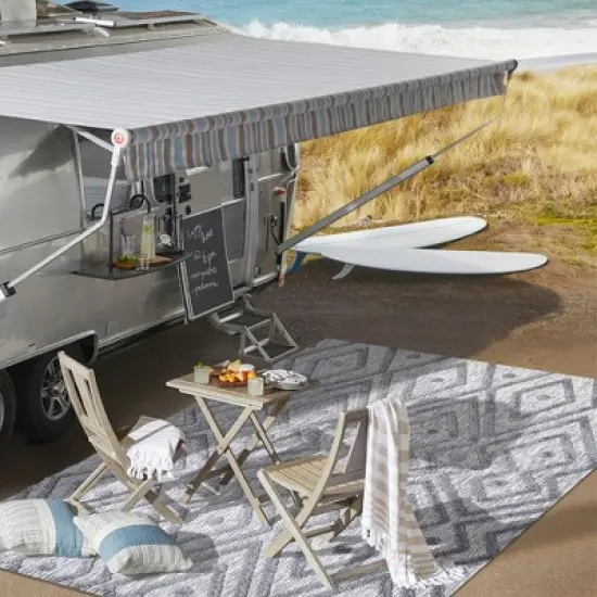 Balansat Moroccan Diamond Indoor/Outdoor Area Rug - JONATHAN Y image {10}