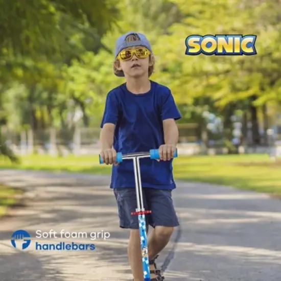 Sonic the Hedgehog 2 Wheeled Kids Scooter image {8}