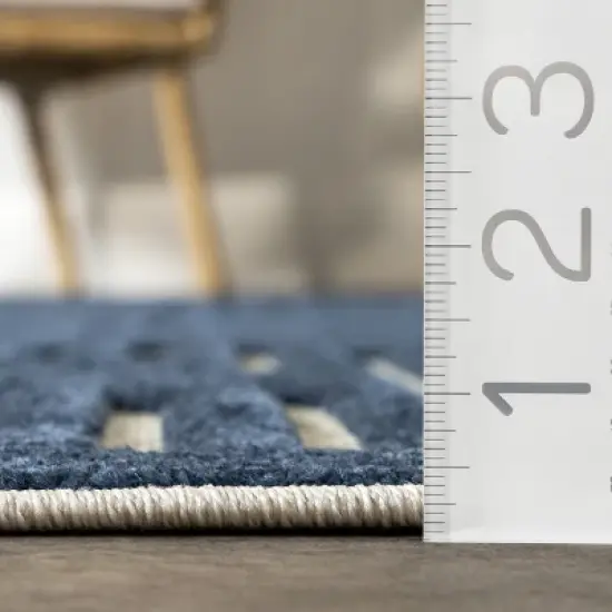 nuLOOM Onita Transitional Striped Indoor/Outdoor Patio Area Rug image {2}