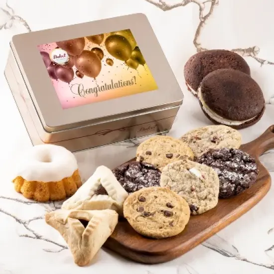 Dulcet Gift Baskets Whoopie Pie and Cookies Gift Basket, Housewarming Food Gifts For Siblings, Parents, Close friends, Neighbors, Cousins, Relatives image {7}