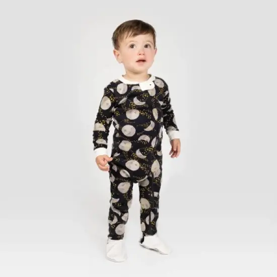 Burt's Bees Baby&reg;&nbsp;Baby Organic Cotton Tight Fit Footed Pajama image {2}