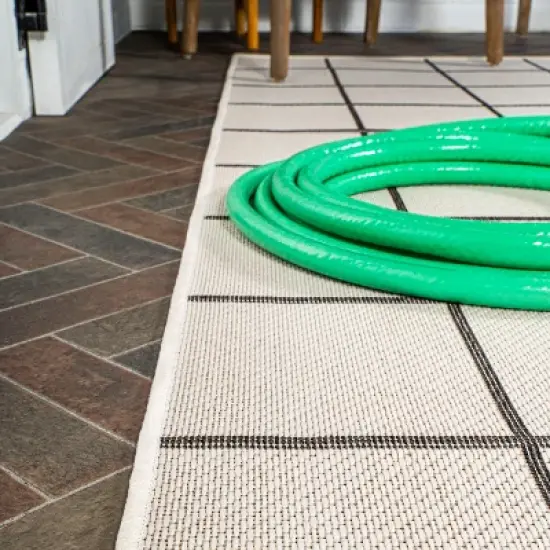 Grid Modern Squares Indoor/Outdoor Area Rug - JONATHAN Y image {2}