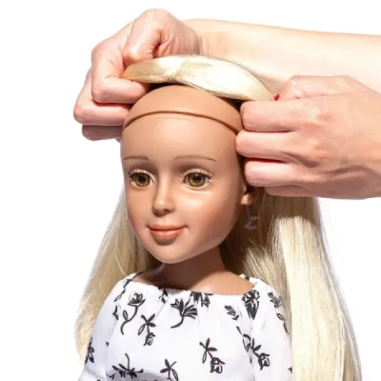 I'M A GIRLY Zoe 18" Fashion Doll with Golden Blonde Interchangeable Wig to Style image {7}