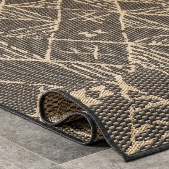 nuLOOM Marlow Geometric Aztec Indoor and Outdoor Patio Area Rug image {3}