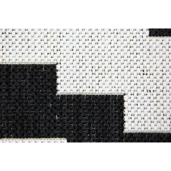 Elio Diamond Trellis Rectangular Indoor/Outdoor Rug - Balta Rugs image {5}