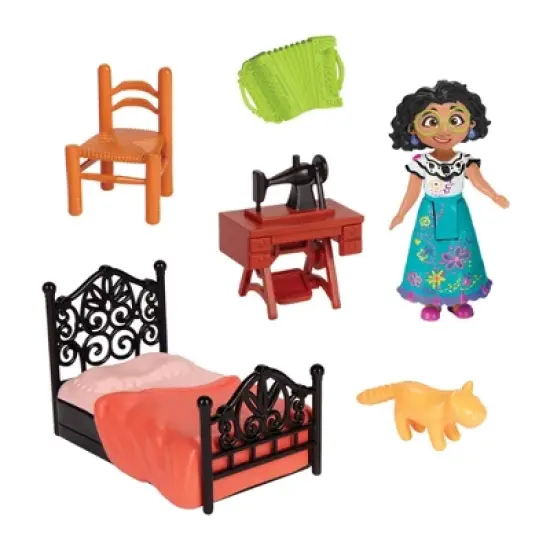 Disney Encanto Mirabel Small Doll & Room Accessories image {4}