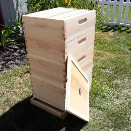 Lehman's Stoney Acres Inner Cover for 10-Frame Langstroth Hive, Essential Insulation and Ventilation, Protects From Moisture and Cold image {4}