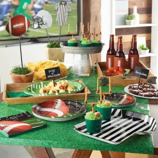 3ct Sports Field Tablecloth image {1}