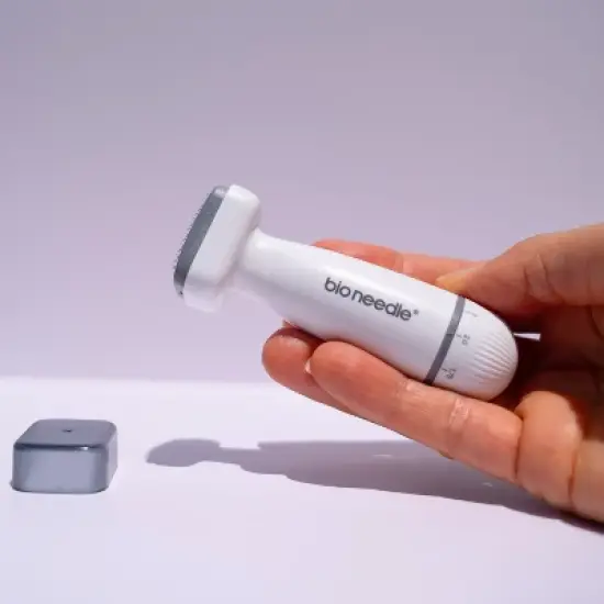 Beautimate Adjustable Derma Stamp &ndash; Titanium Microneedling Tool for Skin Renewal and Hair Growth Support image {6}