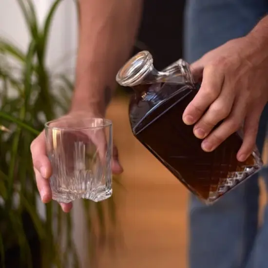 Bormioli Rocco Selecta Decanter - Etched Starburst Glass with Airtight Diamond Stopper - 33.75 Oz. Italian Glass Barware, Dishwasher Safe image {6}