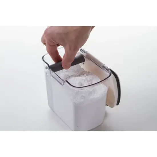 Prepworks 1.4qt Powdered Sugar ProKeeper: Airtight Powder Storage Container, Dishwasher-Safe, Includes Shaker image {4}