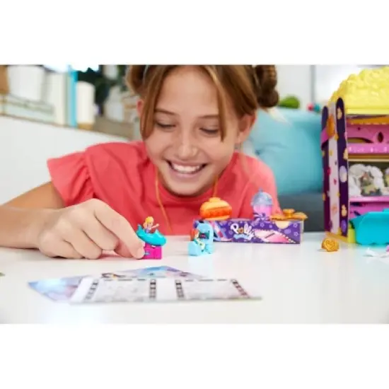 Polly Pocket Un-Box-It Popcorn Box Playset image {1}