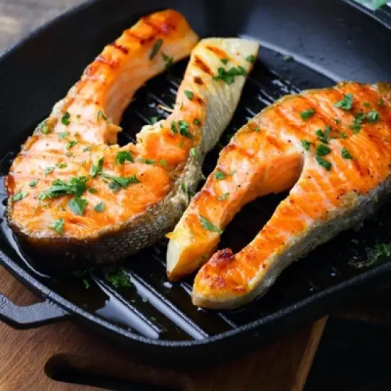 COMMERCIAL CHEF Pre-Seasoned Cast Iron Square Grill Pan 10.5" for Searing, Black image {4}