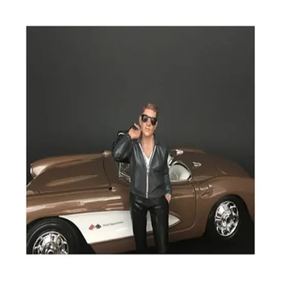 "Ladies Night" 8 piece Figurine Set for 1/18 Scale Models by American Diorama image {2}