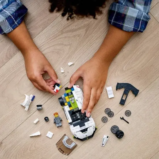 LEGO Speed Champions Koenigsegg Jesko Racing Car Toy 76900 image {3}