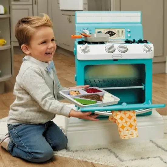 Little Tikes Retro &lsquo;50s Inspired Oven Realistic Pretend Play Kitchen Appliance image {1}