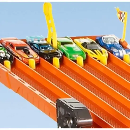 Hot wheels Super 6 Lane Racing Set image {1}