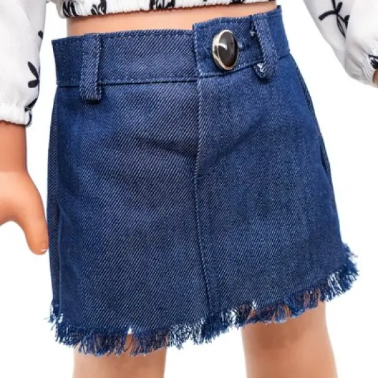 I'M A GIRLY Zoe 18" Fashion Doll with Golden Blonde Interchangeable Wig to Style image {5}